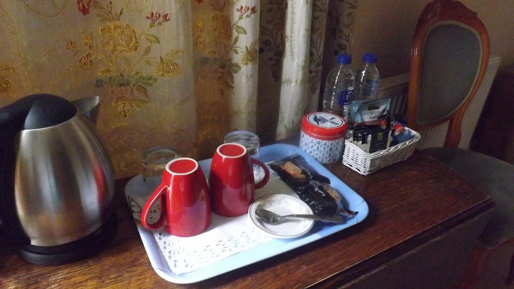 ماتلوك Cedar House B&B الغرفة الصورة