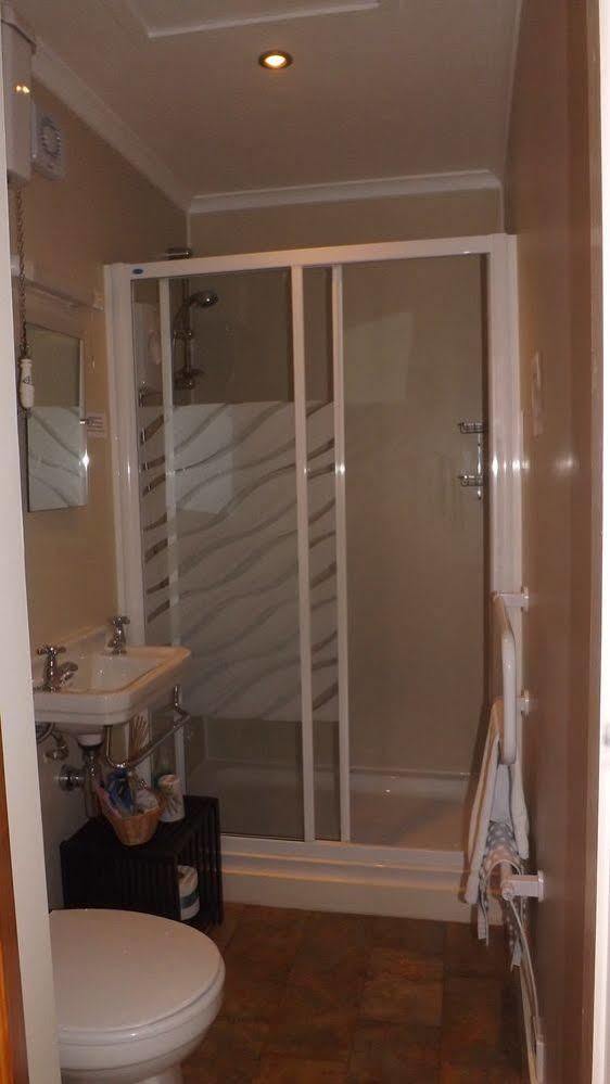 ماتلوك Cedar House B&B المظهر الخارجي الصورة